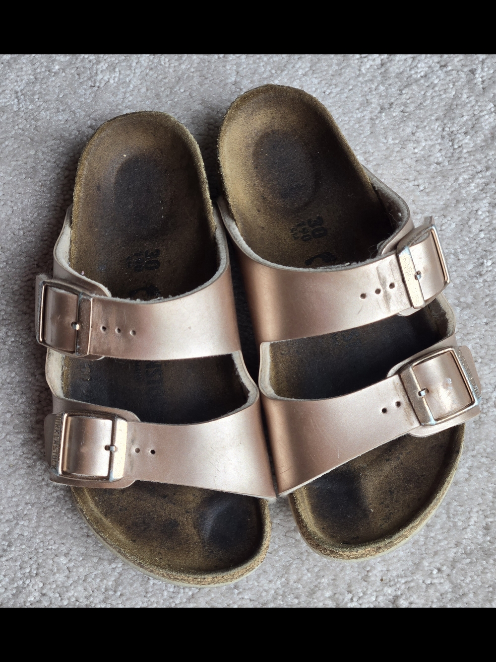 Kids Metallic Rose Gold Double-Buckle Sandals Size 30